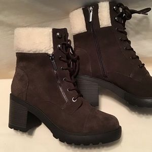EVA &ZOE  womens MATTIE brown suede leather side zip heeled boot. EUC
